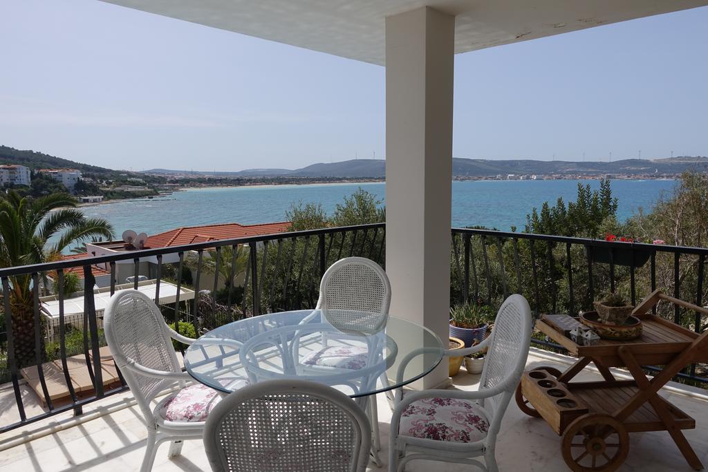 Limonlu Ev Ardic Hotel Alacatı Bagian luar foto