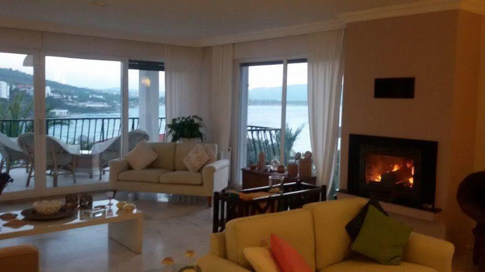 Limonlu Ev Ardic Hotel Alacatı Bagian luar foto